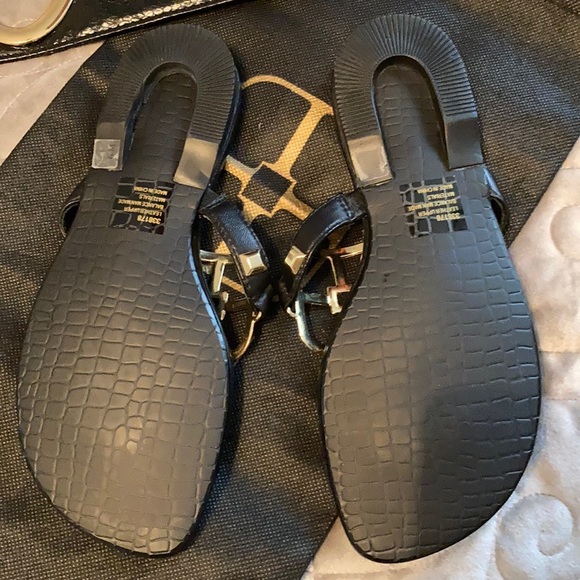 IMAN Designer Sandals 5.5 - w/ matching clutch NWT - Picture 2 of 5